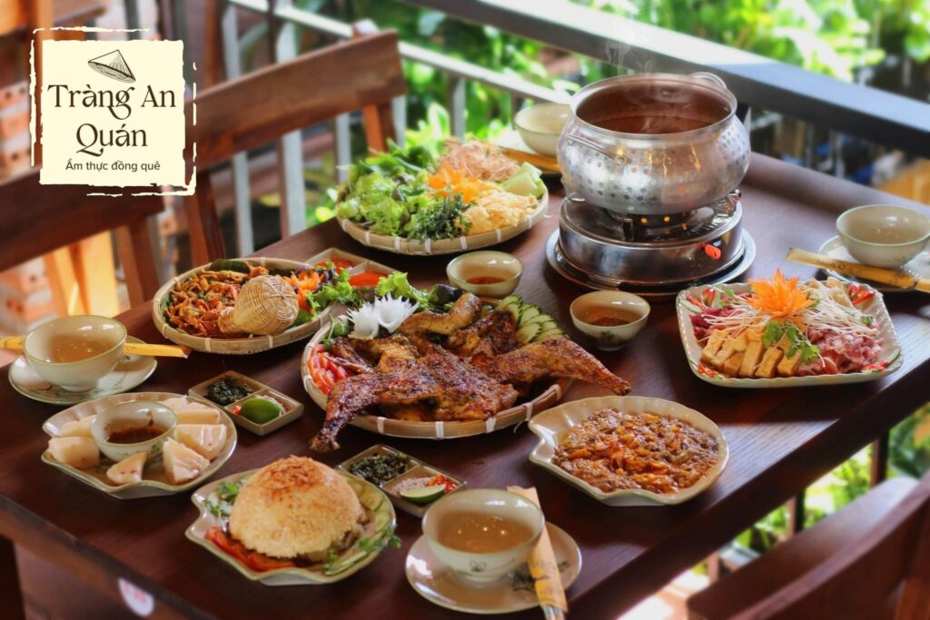 NHÀ HÀNG TRÀNG AN QUÁN VỚI KHÔNG GIAN SÂN VƯỜN XANH MÁT VÀ YÊN BÌNH